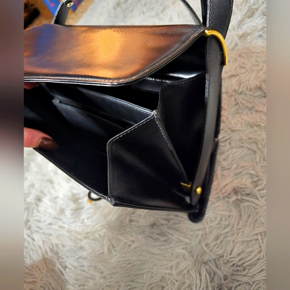 Celine Vintage Black & Gold Adjustable ✨️ Beautiful Bag (EUC)(SEE PICS) - Picture 7 of 9